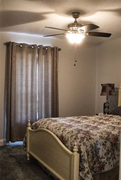 Bedroom - 3109 E Bryant Ave, Bell, FL 32619 photo 1 of 1
