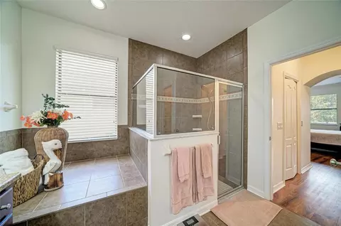 Bath - 316 Star Shell Dr, Apollo Beach, FL 33572 photo 2 of 4