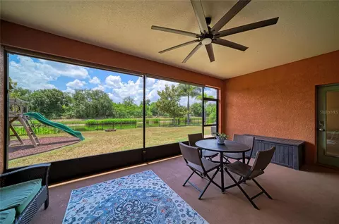 Exterior - 316 Star Shell Dr, Apollo Beach, FL 33572 photo 4 of 10