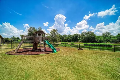 Exterior - 316 Star Shell Dr, Apollo Beach, FL 33572 photo 6 of 10