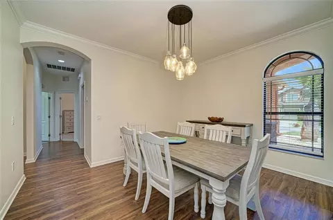 Dining - 316 Star Shell Dr, Apollo Beach, FL 33572 photo 2 of 5