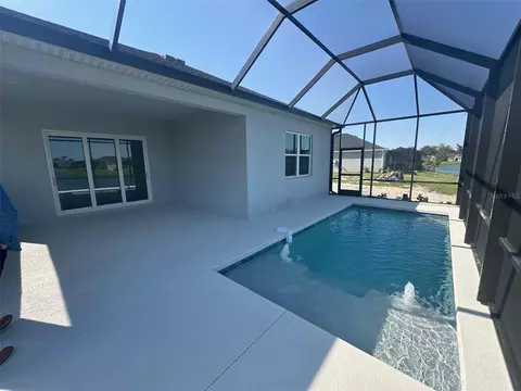 Exterior - 4324 Sea Marsh Pl, Parrish, FL 34219 photo 5 of 7