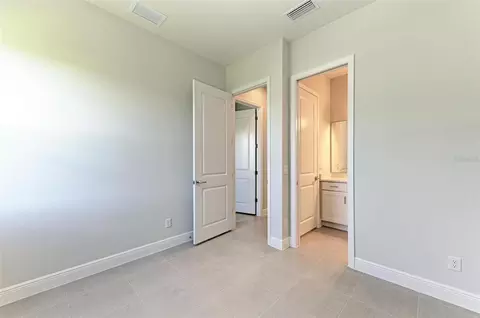Bedroom - 4324 Sea Marsh Pl, Parrish, FL 34219 photo 5 of 7