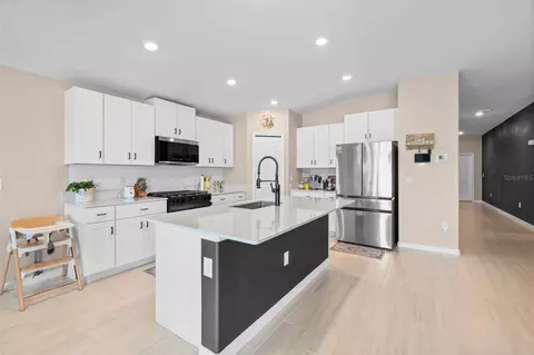 Kitchen - 13608 Sunset Sapphire Ct, Parrish, FL 34219 photo 1 of 4