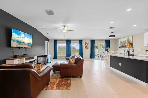 Living - 13608 Sunset Sapphire Ct, Parrish, FL 34219 photo 1 of 4