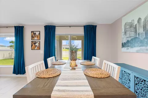 Dining - 13608 Sunset Sapphire Ct, Parrish, FL 34219 photo 1 of 3