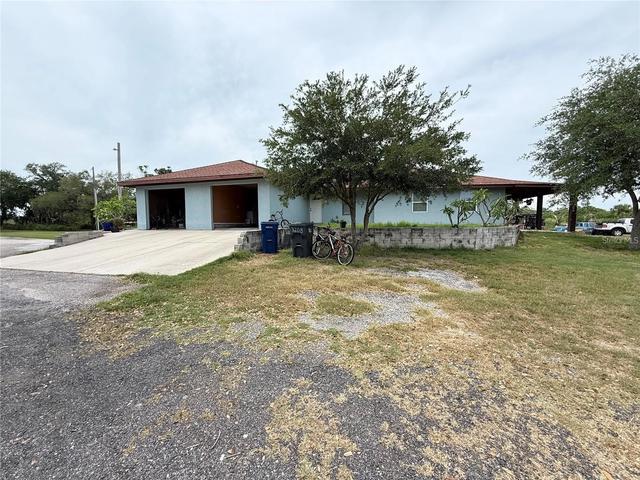 3208 16th Ave E, Palmetto, FL 34221