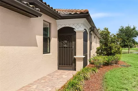 Exterior - 12192 Amica Loop, Venice, FL 34293 photo 2 of 13