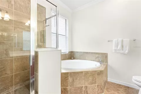Bath - 12192 Amica Loop, Venice, FL 34293 photo 3 of 3