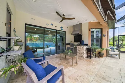Exterior - 12672 Fontana Loop, Bradenton, FL 34211 photo 7 of 20