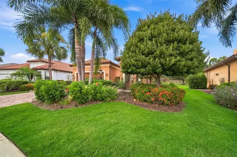Exterior - 12672 Fontana Loop, Bradenton, FL 34211 photo 13 of 20