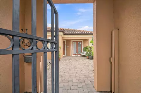 Exterior - 12672 Fontana Loop, Bradenton, FL 34211 photo 9 of 20