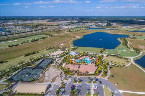 View/Area - 12672 Fontana Loop, Bradenton, FL 34211 photo 2 of 21
