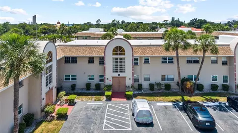 2727 75th St W #8A13, Bradenton, FL 34209