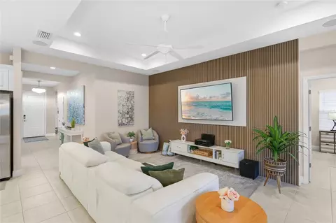 Living - 10601 Falling Leaf Ct, Parrish, FL 34219 photo 2 of 2