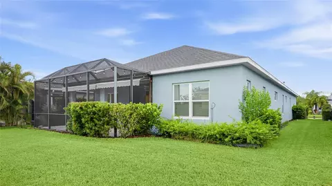 Exterior - 10601 Falling Leaf Ct, Parrish, FL 34219 photo 6 of 12