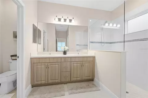 Bath - 10601 Falling Leaf Ct, Parrish, FL 34219 photo 1 of 2