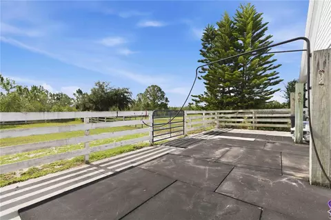 Exterior - 20207 77th Ave E, Bradenton, FL 34202 photo 15 of 19