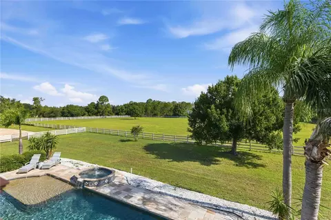 Exterior - 20207 77th Ave E, Bradenton, FL 34202 photo 5 of 19