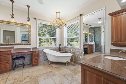 Bath - 20207 77th Ave E, Bradenton, FL 34202 photo 1 of 5