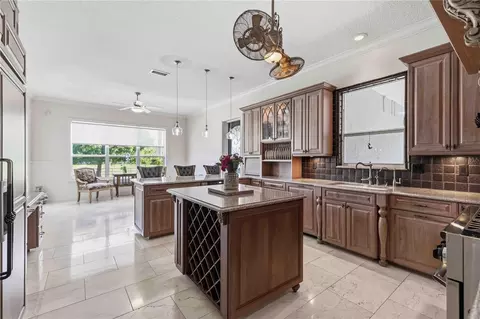 Kitchen - 20207 77th Ave E, Bradenton, FL 34202 photo 4 of 6