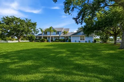 Exterior - 20207 77th Ave E, Bradenton, FL 34202 photo 3 of 19