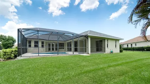 Exterior - 5323 90th Avenue Cir E, Parrish, FL 34219 photo 8 of 11