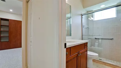 Bath - 5323 90th Avenue Cir E, Parrish, FL 34219 photo 7 of 7