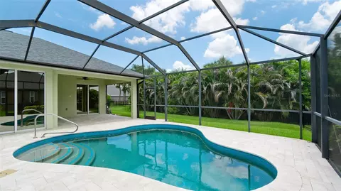 Exterior - 5323 90th Avenue Cir E, Parrish, FL 34219 photo 4 of 11