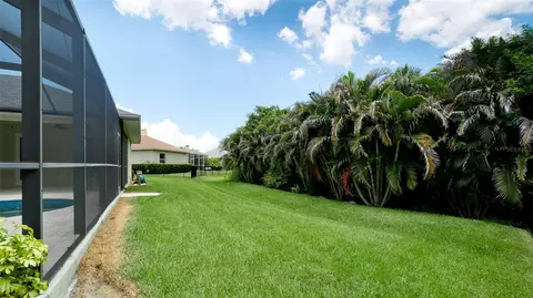 Exterior - 5323 90th Avenue Cir E, Parrish, FL 34219 photo 9 of 11