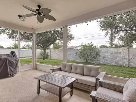 Exterior - 6307 4th St E, Bradenton, FL 34203 photo 3 of 6
