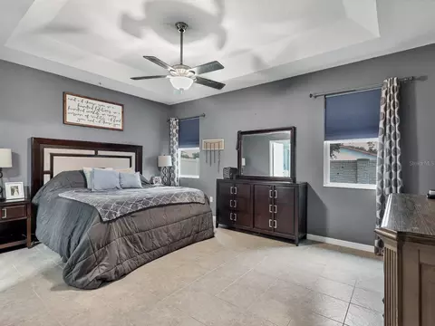 Bedroom - 6307 4th St E, Bradenton, FL 34203 photo 1 of 4