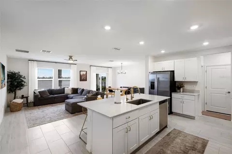 Kitchen - 8732 Sunset Park Trl, Parrish, FL 34219 photo 1 of 4