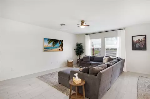 Living - 8732 Sunset Park Trl, Parrish, FL 34219 photo 1 of 1