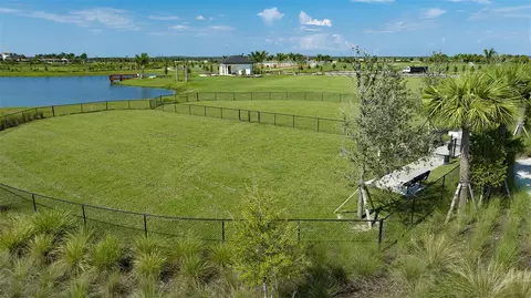 View/Area - 10802 Eclipse St, Sarasota, FL 34241 photo 6 of 14
