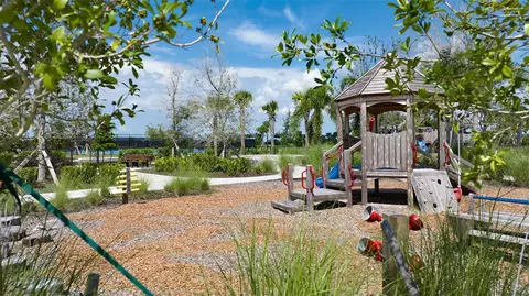 View/Area - 10802 Eclipse St, Sarasota, FL 34241 photo 10 of 14