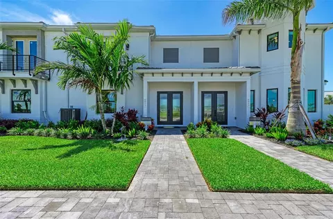 6013 White Mangrove Ln, Bradenton, FL 34210