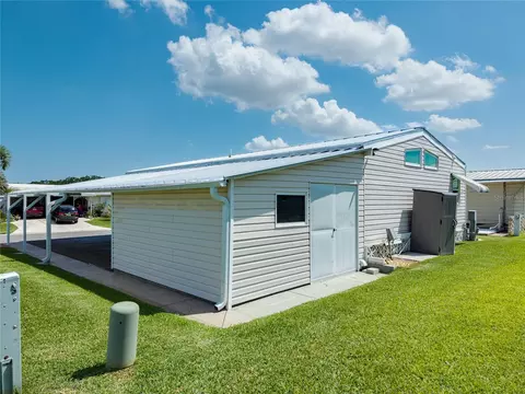 Exterior - 4215 14th St E, Ellenton, FL 34222 photo 2 of 5