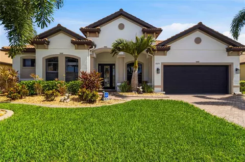 8051 36th Street Cir E, Sarasota, FL 34243