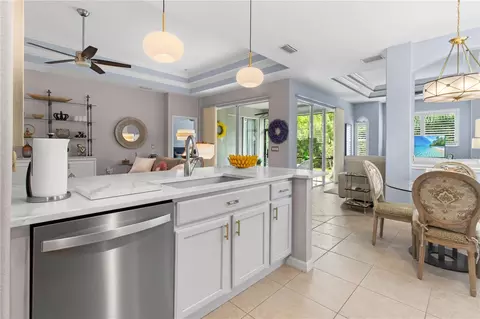 Kitchen - 8964 Stone Harbour Loop, Bradenton, FL 34212 photo 2 of 5