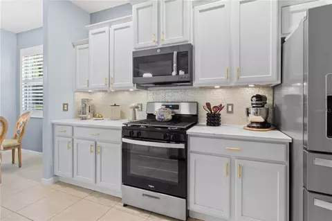 Kitchen - 8964 Stone Harbour Loop, Bradenton, FL 34212 photo 1 of 5