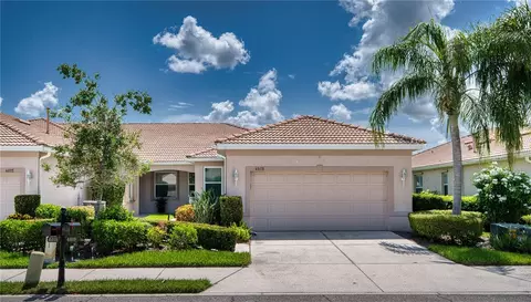 4019 Cascade Falls Dr, Sarasota, FL 34243
