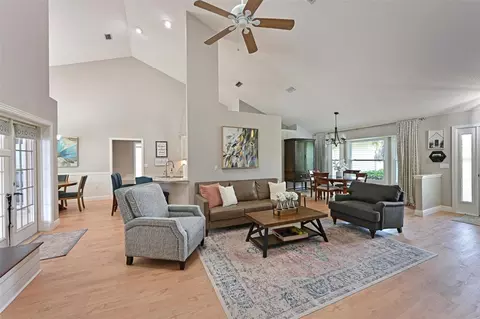 Living - 305 Mill Run E, Bradenton, FL 34212 photo 3 of 4