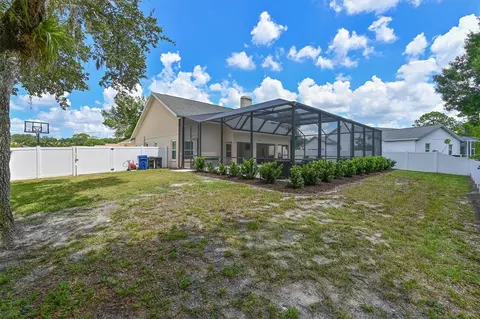 Exterior - 305 Mill Run E, Bradenton, FL 34212 photo 10 of 12