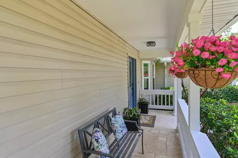 Exterior - 305 Mill Run E, Bradenton, FL 34212 photo 4 of 12