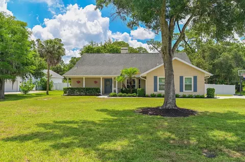Exterior - 305 Mill Run E, Bradenton, FL 34212 photo 11 of 12