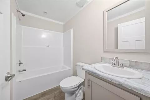 Bath - 16226 NW 254th St, Okeechobee, FL 34972 photo 4 of 4