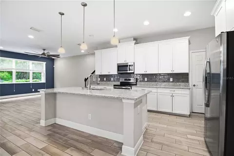 Kitchen - 7856 52nd Ter E, Bradenton, FL 34203 photo 1 of 4