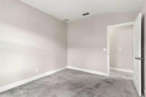 Bedroom - 7856 52nd Ter E, Bradenton, FL 34203 photo 6 of 11