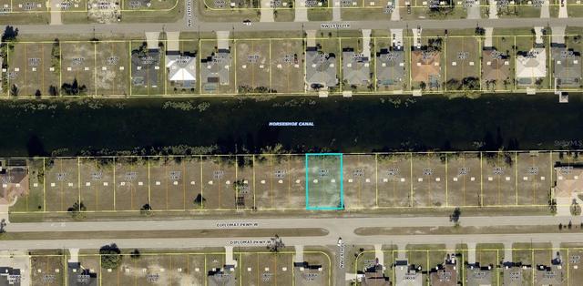 2829 Diplomat Pkwy W, Cape Coral, FL 33993
